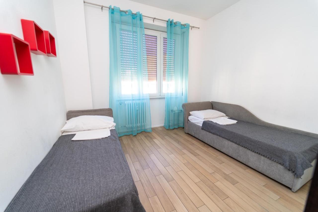 Central Maya Apartment Milan Luaran gambar