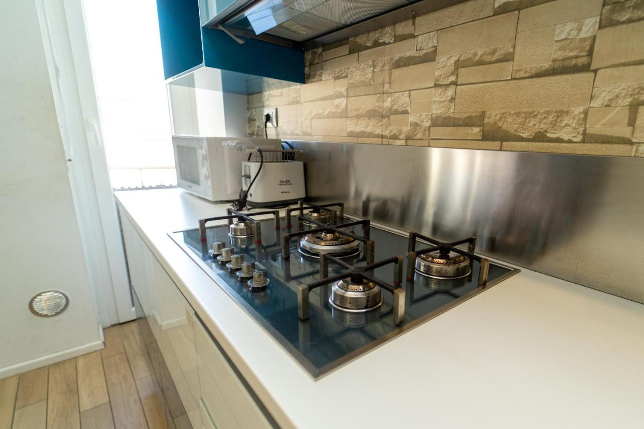 Central Maya Apartment Milan Luaran gambar