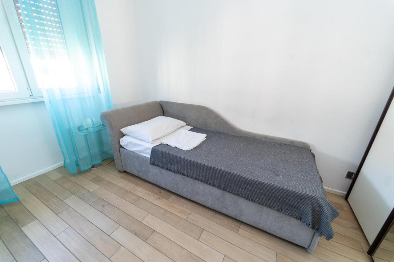 Central Maya Apartment Milan Luaran gambar