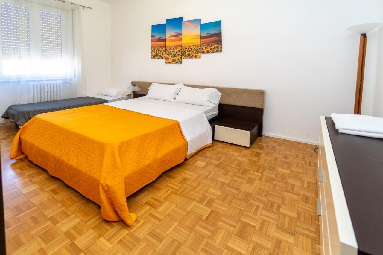 Central Maya Apartment Milan Luaran gambar