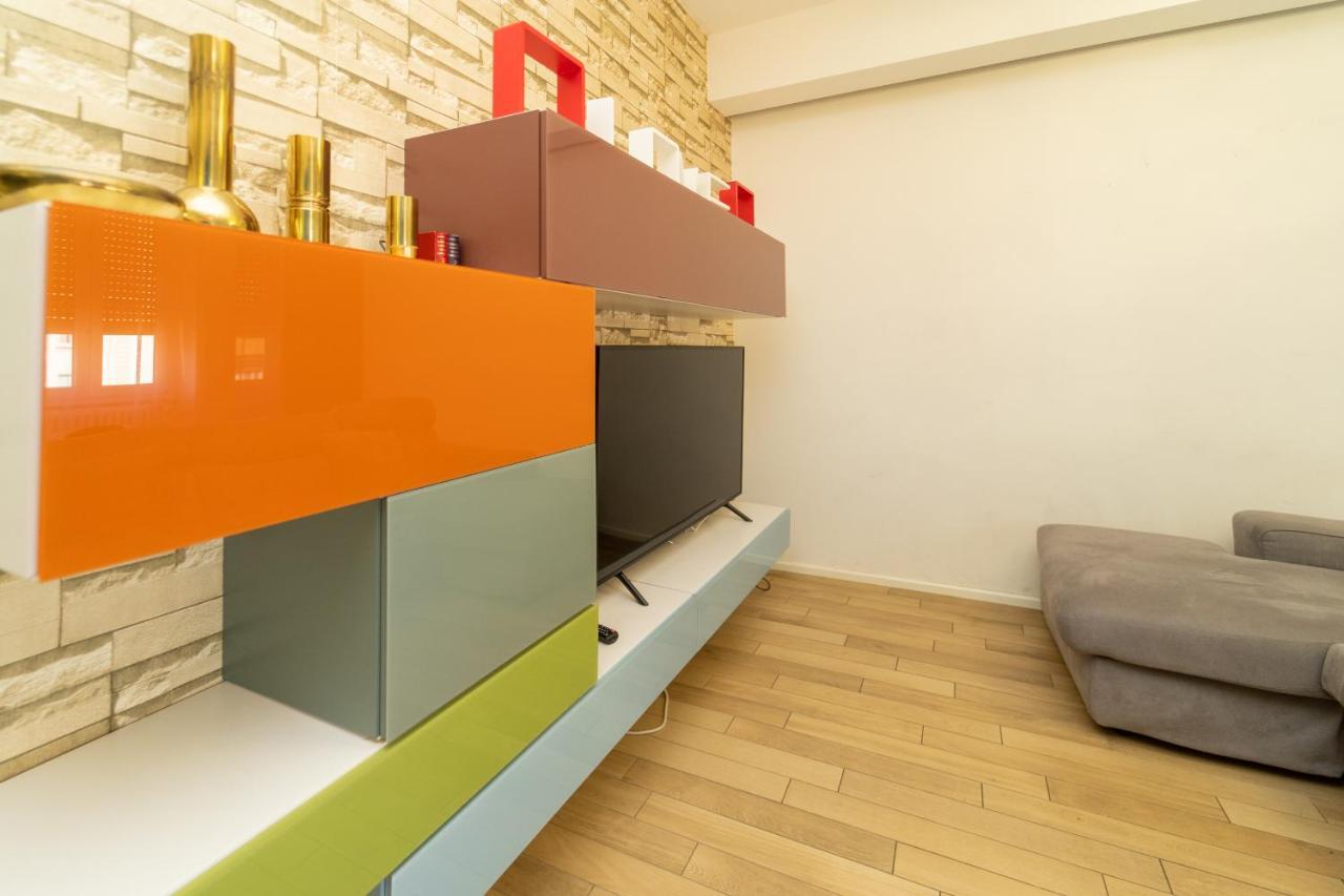 Central Maya Apartment Milan Luaran gambar