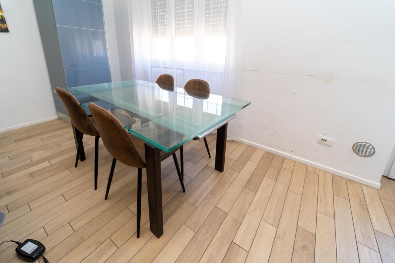 Central Maya Apartment Milan Luaran gambar
